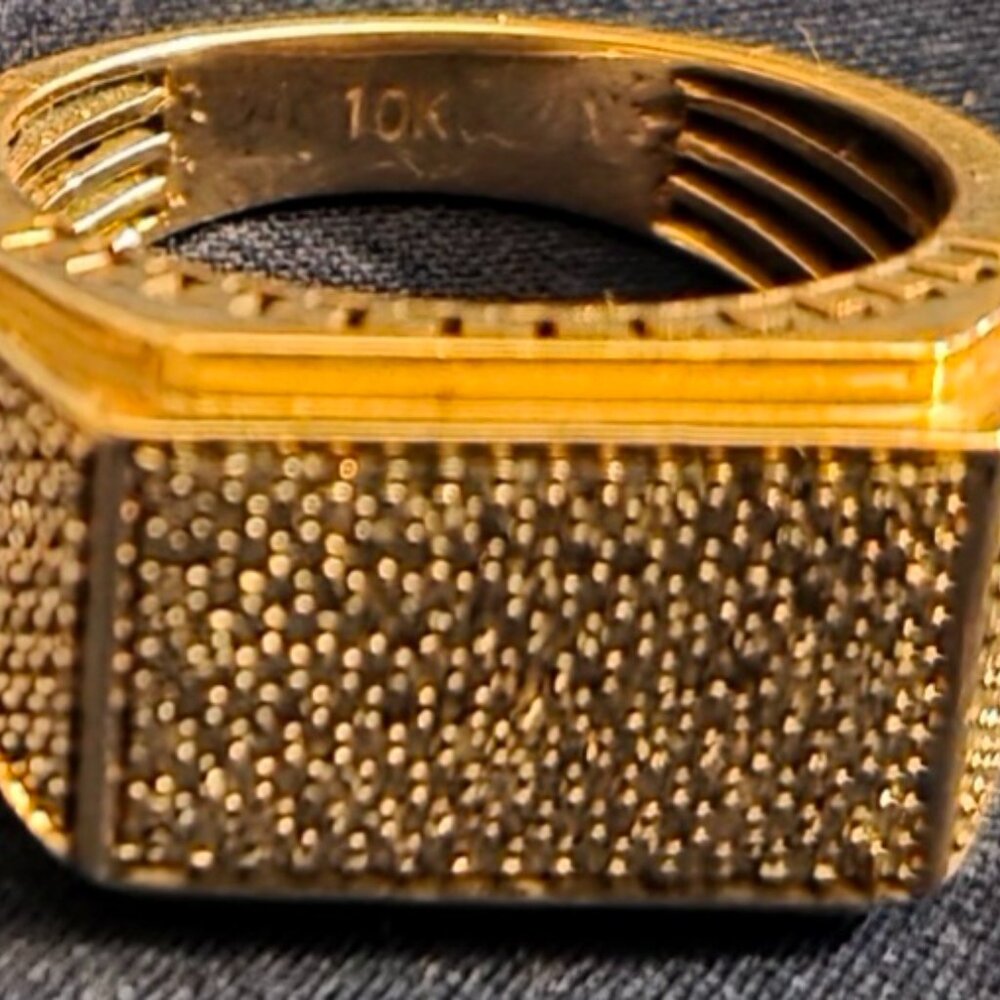 10K Gold Rings With 1.1 Carats Of Diamonds!
